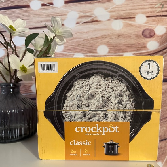 Crock-Pot Small 2 Quart Round Manual Slow Cooker, Black (SCR200-B) - Picture 9 of 10